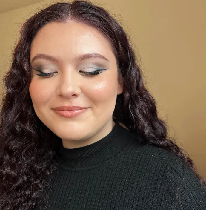 Maquillage de soirée élégant